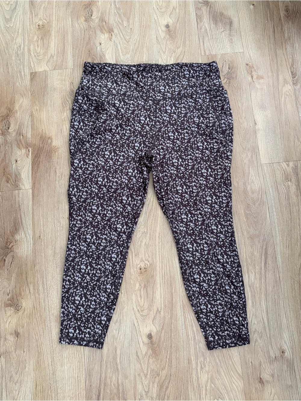 Lane Bryant Livi Plus Comfort High-Waist Print Leggings Black White 22/24 Super